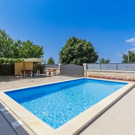 בית נופש Kristina By Interhome *